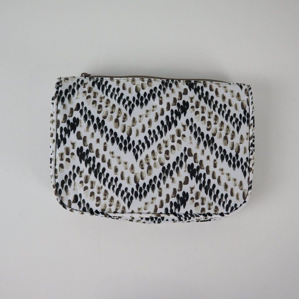 Thirty-One Raindrop Chevron Cosmetic Bag NWT - Picture 9 of 11
